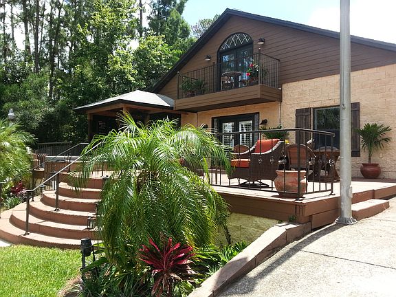 Huge 40x20 back deck