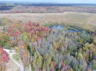 3827 E Shaffer Rd, Midland, MI 48642