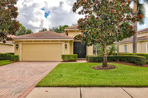 8908 Champions Way Photo 1