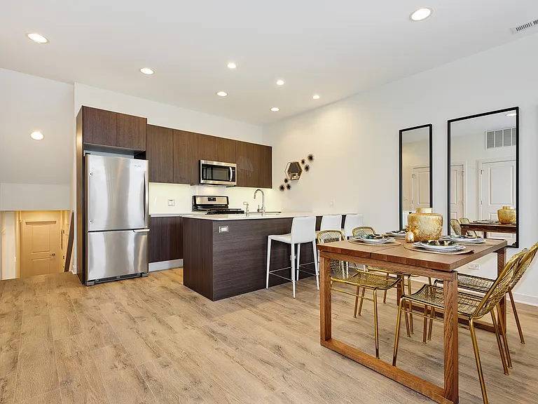 North Oak Lofts — Photo 18