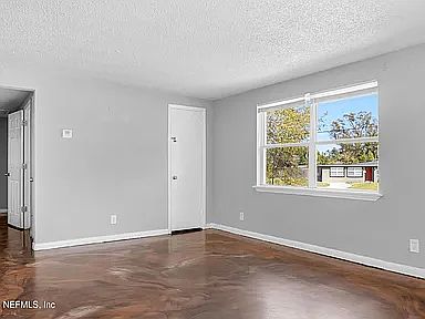 5th image of 5828 Ensenada Rd