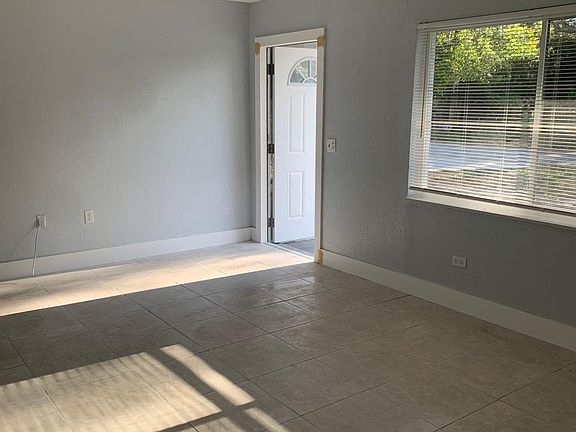 3rd image of 4930 Salmon Dr #4932