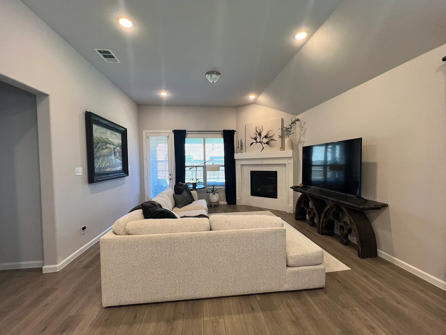 3210 Mattie Grey Ln — Photo 4