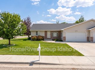 1276 Matchpoint Dr, Idaho Falls, ID 83406