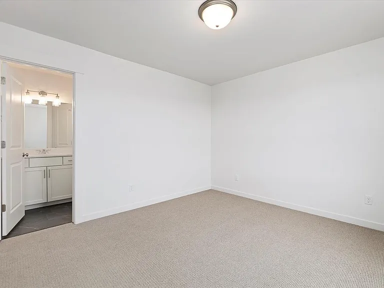 1624 N Mumbarto Ln — Photo 16