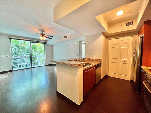 3rd image of 110 Washington Ave APT 1506