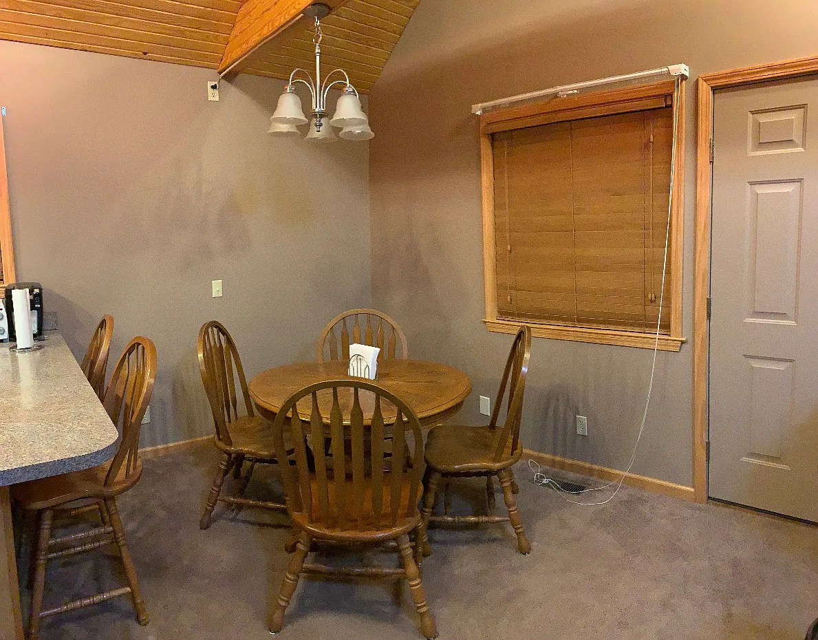 2 bed, 896 sqft, $1,800 — Photo 3