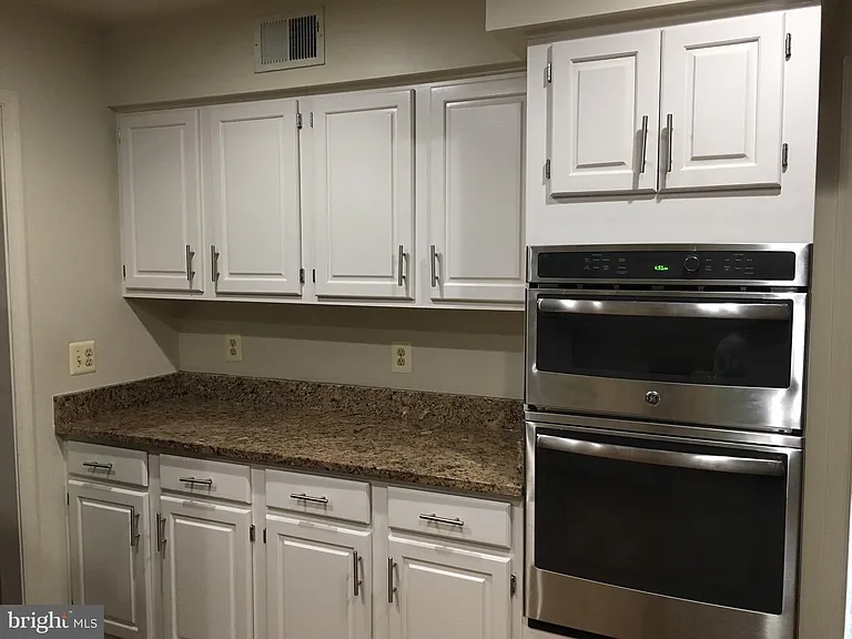 4269 Exeter Dr — Photo 10