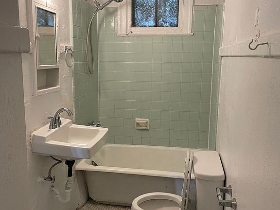 5th image of 7825 Saint Charles Ave APT J