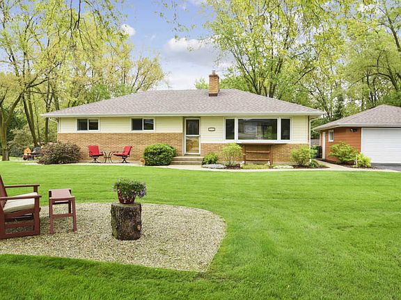 3rd image of 235 Hickory Haven Dr W
