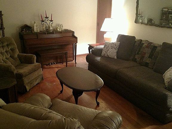 2nd image of 536 Briar Cliff Cir