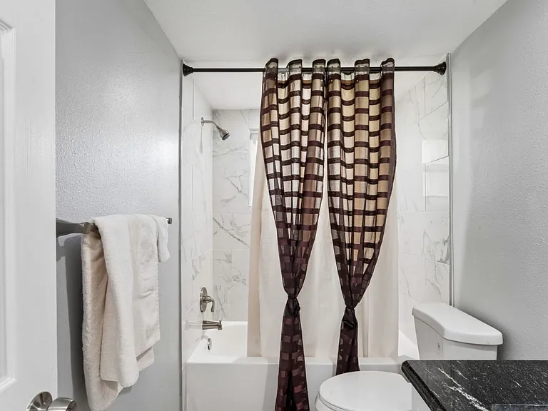 5719 Berlin Dr — Photo 6