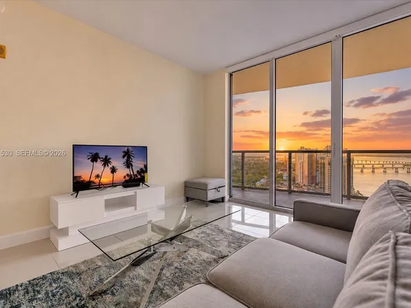 3000 Oasis Grand Blvd APT 2802, Fort Myers, FL 33916