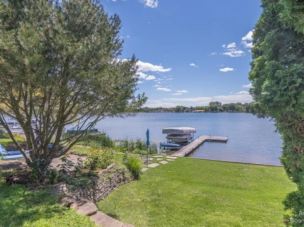 5424 Sandbeach Rd, Grass Lake, MI 49240