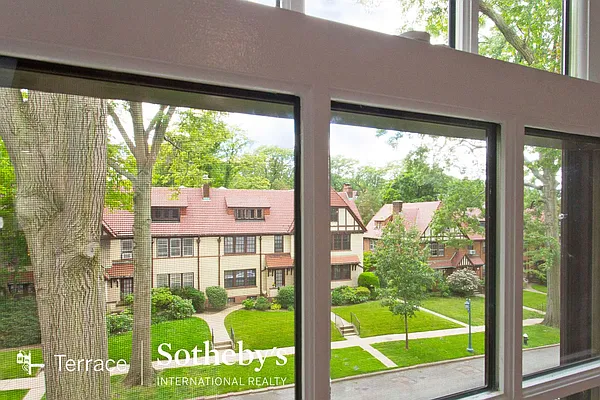 Rented by Terrace Sotheby's International Realty | media 18