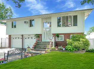2718 Nira Ave, East Meadow, NY 11554