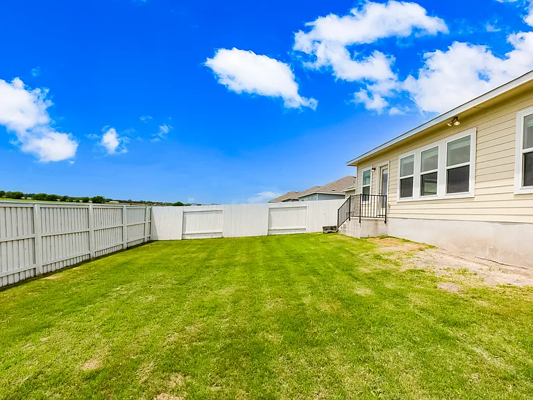 2721 Winding Creek Rd — Photo 9