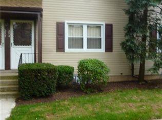 273 Rose St #102E, Metuchen, NJ 08840