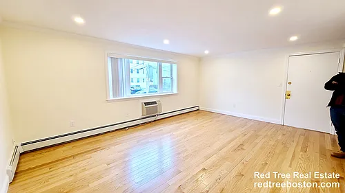 16 Westford St #7 Photo 1