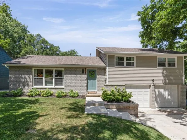 8802 Belleview Ave, Kansas City, MO 64114