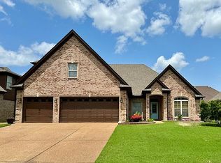 305 Running Brook Ln, Oakland, TN 38060