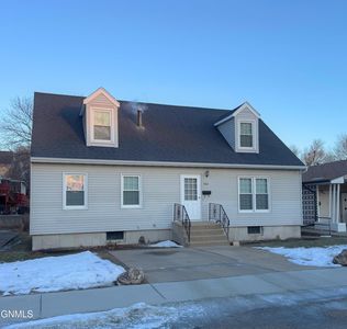 508 1st Ave NE, Mandan, ND, 58554