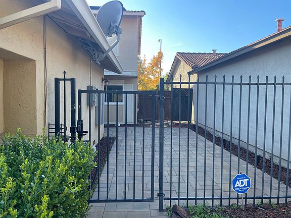 5th image of 2737 Almondwood Way