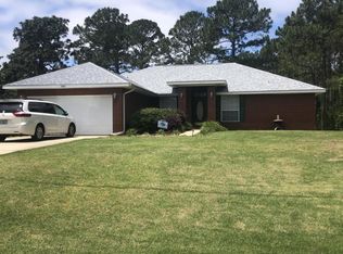 1957 Cardinal Ln, Navarre, FL 32566
