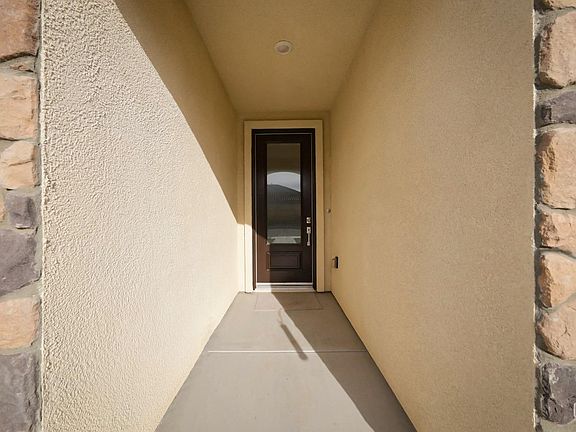 4th image of 3210 Whispering Brook Ln
