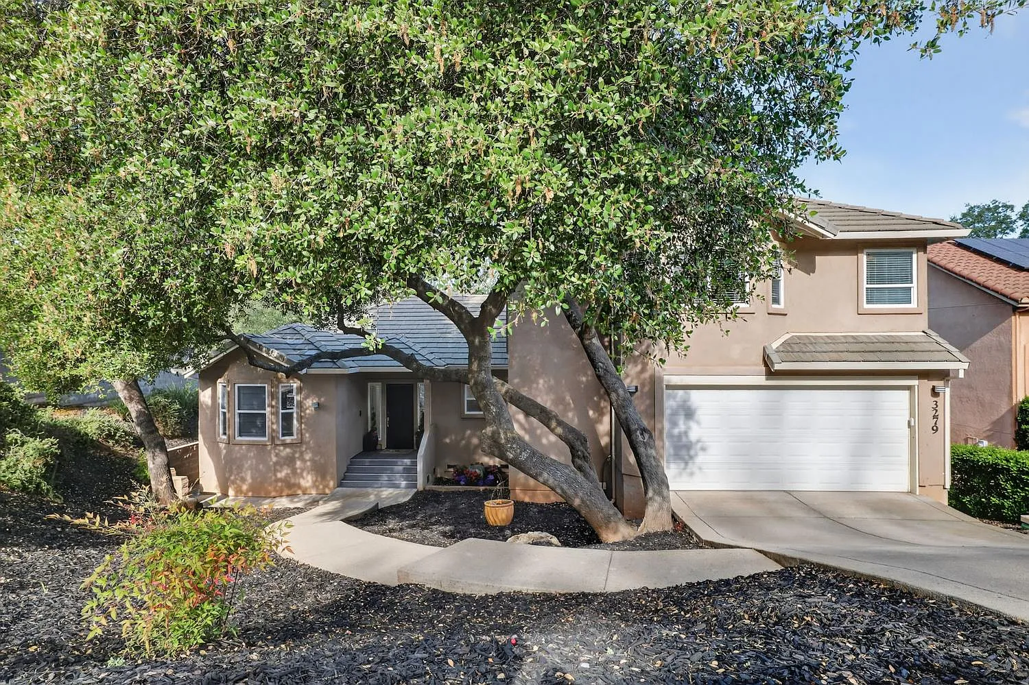 3279 Woedee Dr photo 1