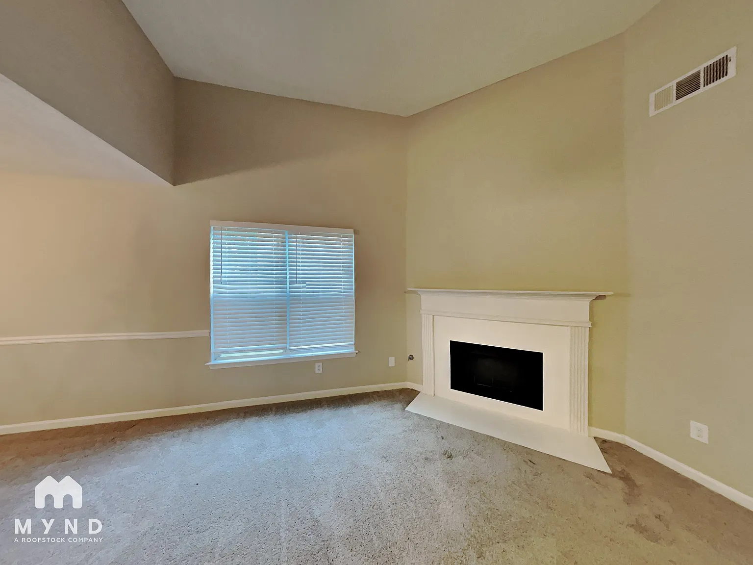 4 bed, 3.0 bath, 1802 sqft, $2,175 — Photo 4