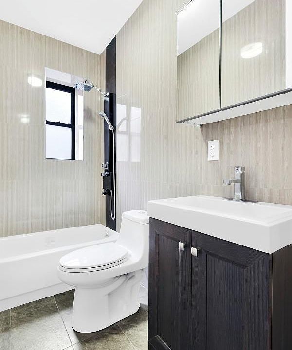 2nd image of 275 E 10th St APT 3