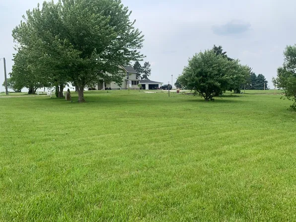 2725 Gurler Rd, Malta, IL 60150