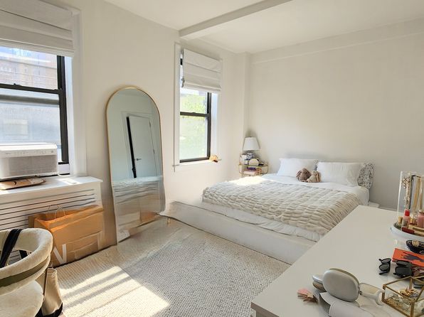 156 E 37th St APT 6C