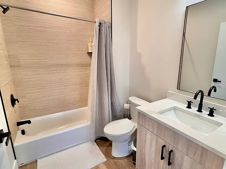 18 Woburn St — Photo 11