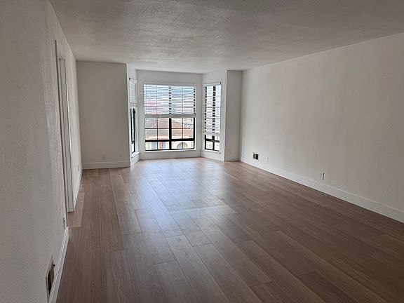 4th image of 438 24th Ave APT 3