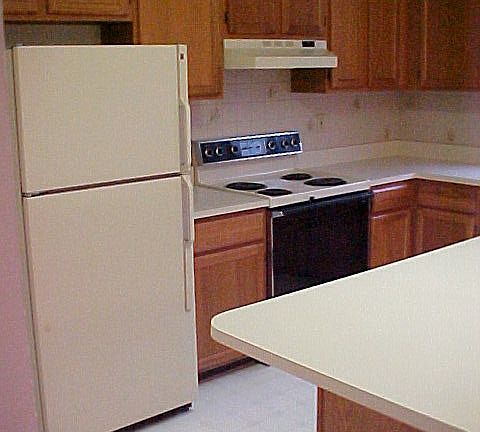 3rd image of 1841 Glendale Ln