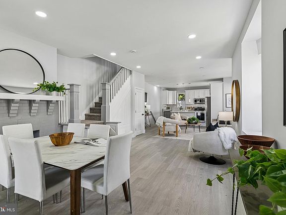 3rd image of 6506 N Park Ave