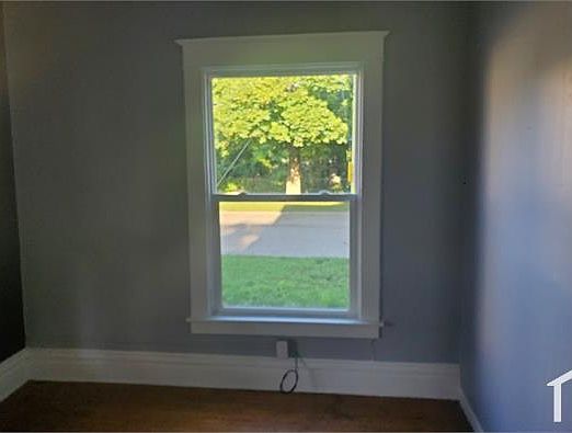 5th image of 1026 Eureka St #1