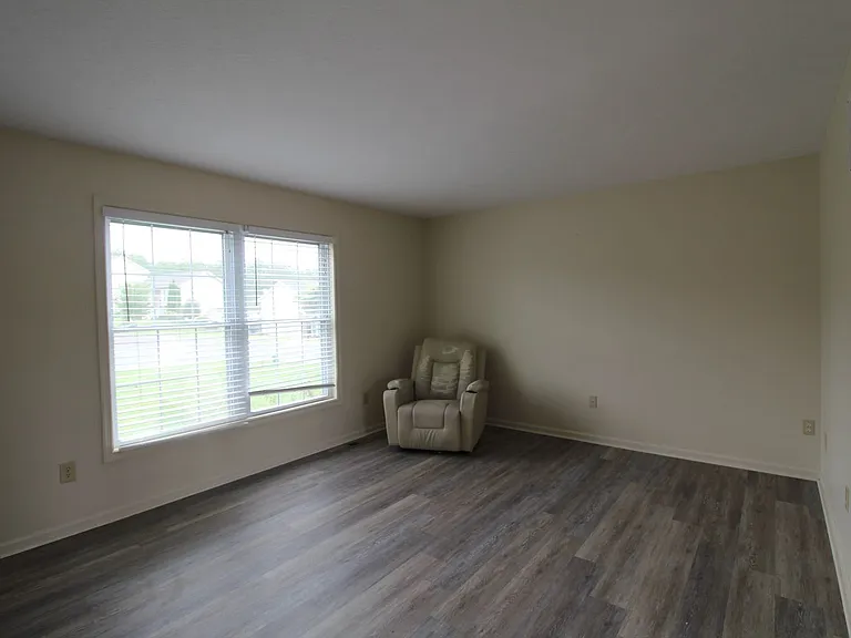1311 Stonechris Dr — Photo 7