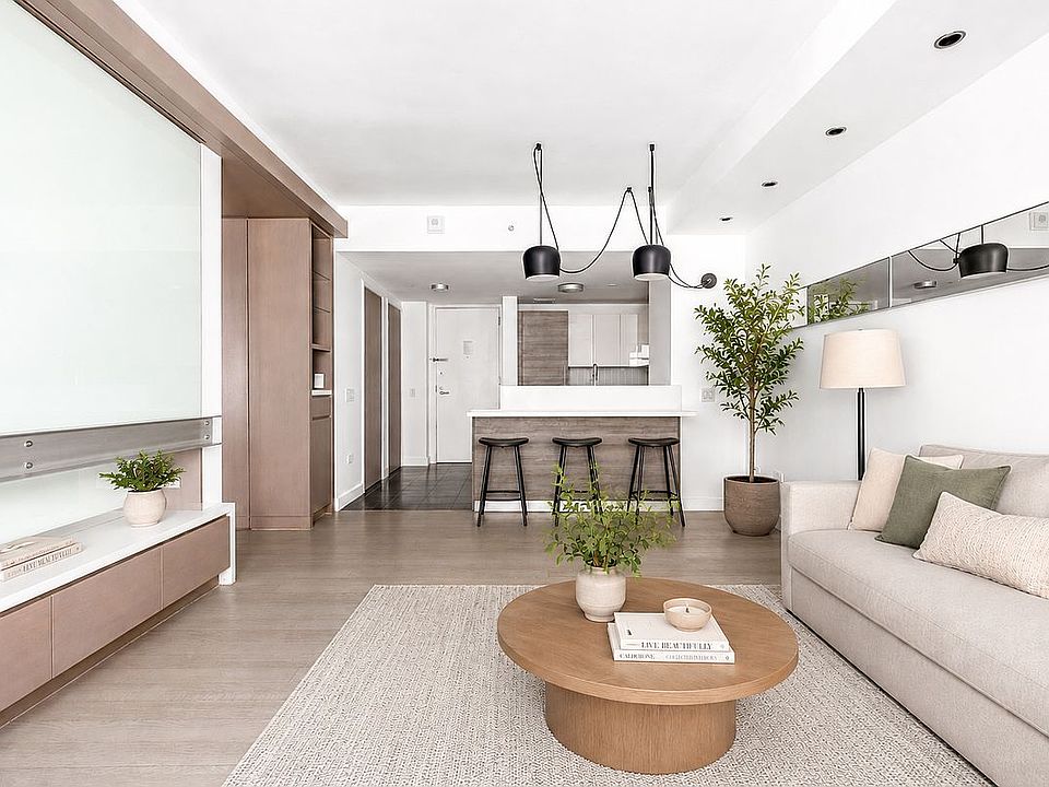 1st image of 100 W 58th St APT 13E
