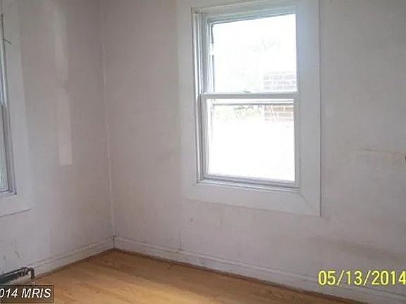 3rd image of 4212 Vine St