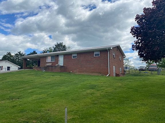 2nd image of 374 Hartshaw Dr