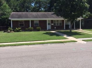 2410 Middlecoff Dr, Gulfport, MS 39507