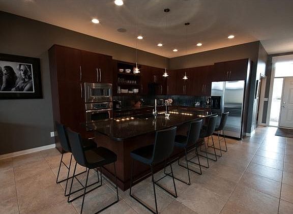 4th image of 5289 Glen Oaks Way