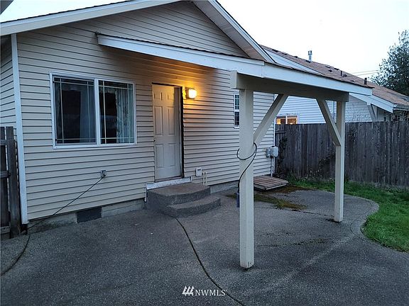 3rd image of 149 Lincoln Ave E