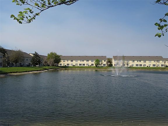 2nd image of 2806 CLUB CORTILE CIRCLE #B