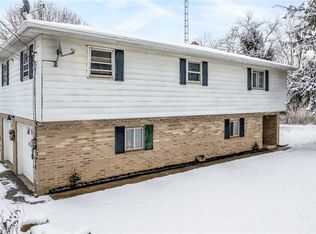14205 South Ave, Columbiana, OH 44408