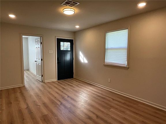 3rd image of 7857 Sand St