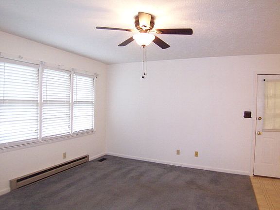 5th image of 227 S Fork Dr